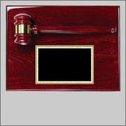 ROSEWOOD PIANO FINISH PLAQUE W/ GAVEL